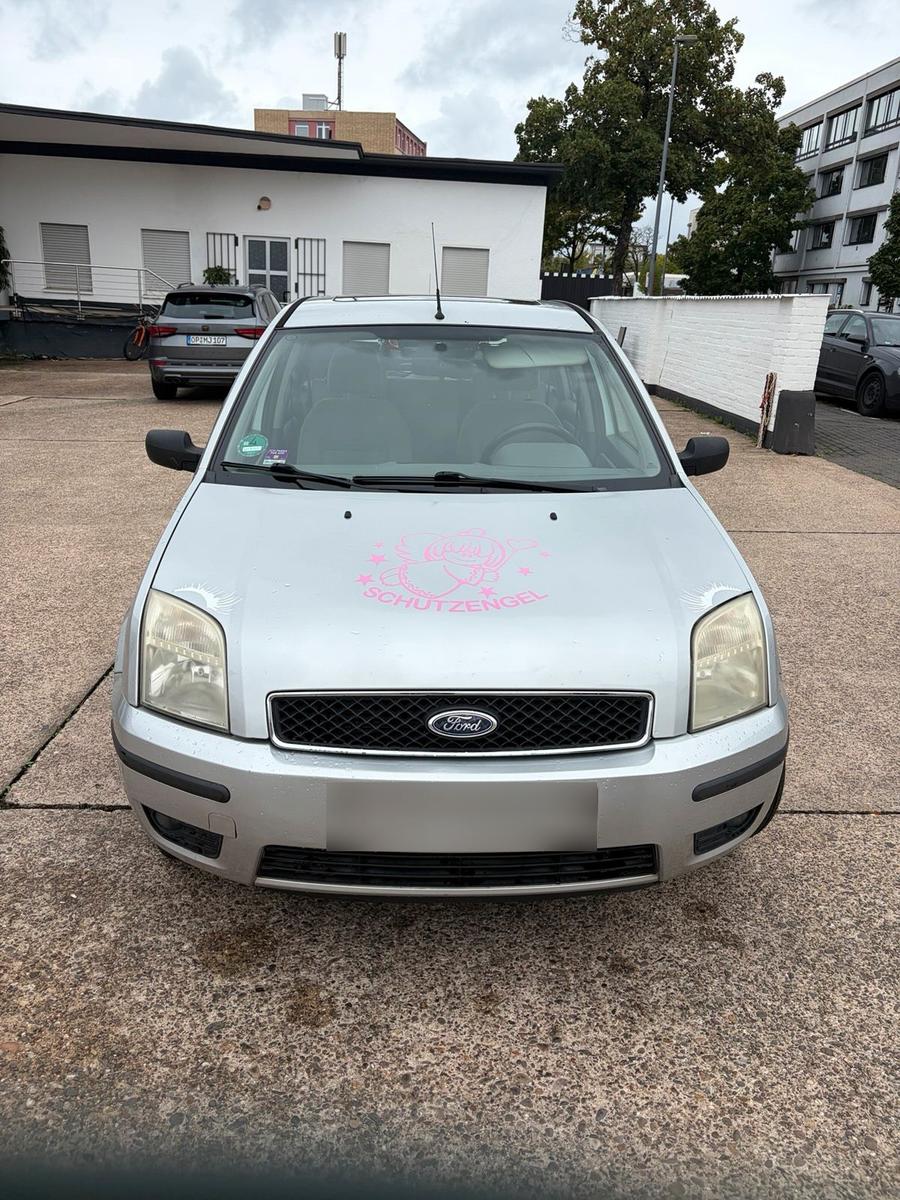 Ford Fusion 2004 — vehicle for AFU Ukraine