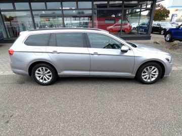 Volkswagen Passat Variant - 6