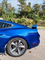 Ford Mustang 3.7L V6 - Ford Mustang: Coupe, V6