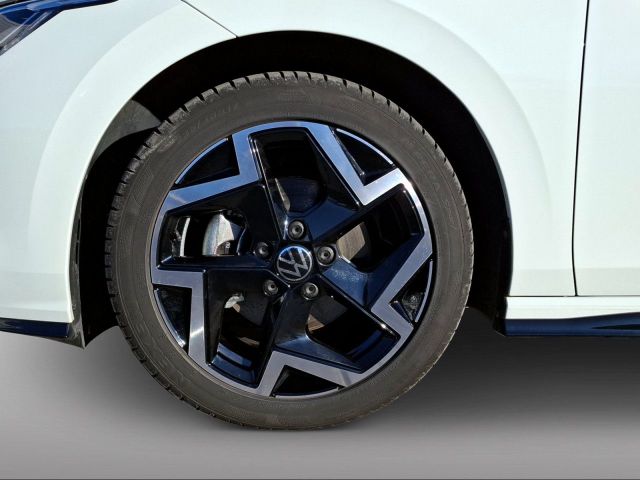 GOLF VIII 1.5 eTSI DSG R-LINE