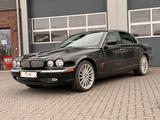 Jaguar XJ8 XJR (X350) - 4,2V8 Kompressor - all-black - Jaguar XJ: 3.2