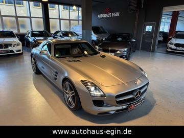 صورة 7 لـ 2011 Mercedes-BENZ SLS AMG