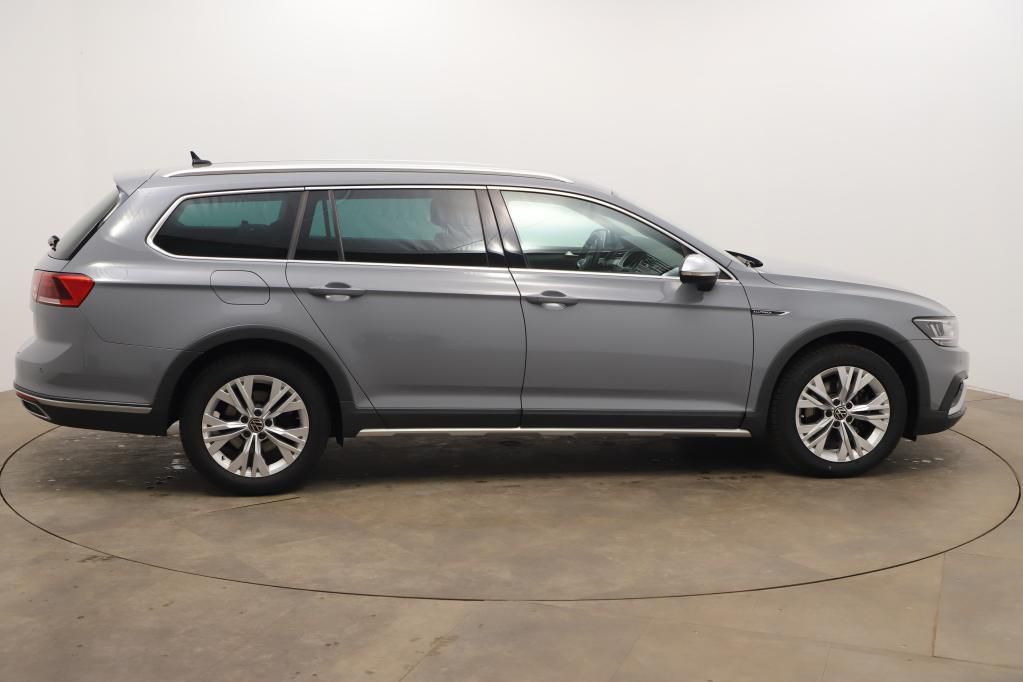 Volkswagen Passat Alltrack Variant 4Motion 2.0 TDI SCR AHK*