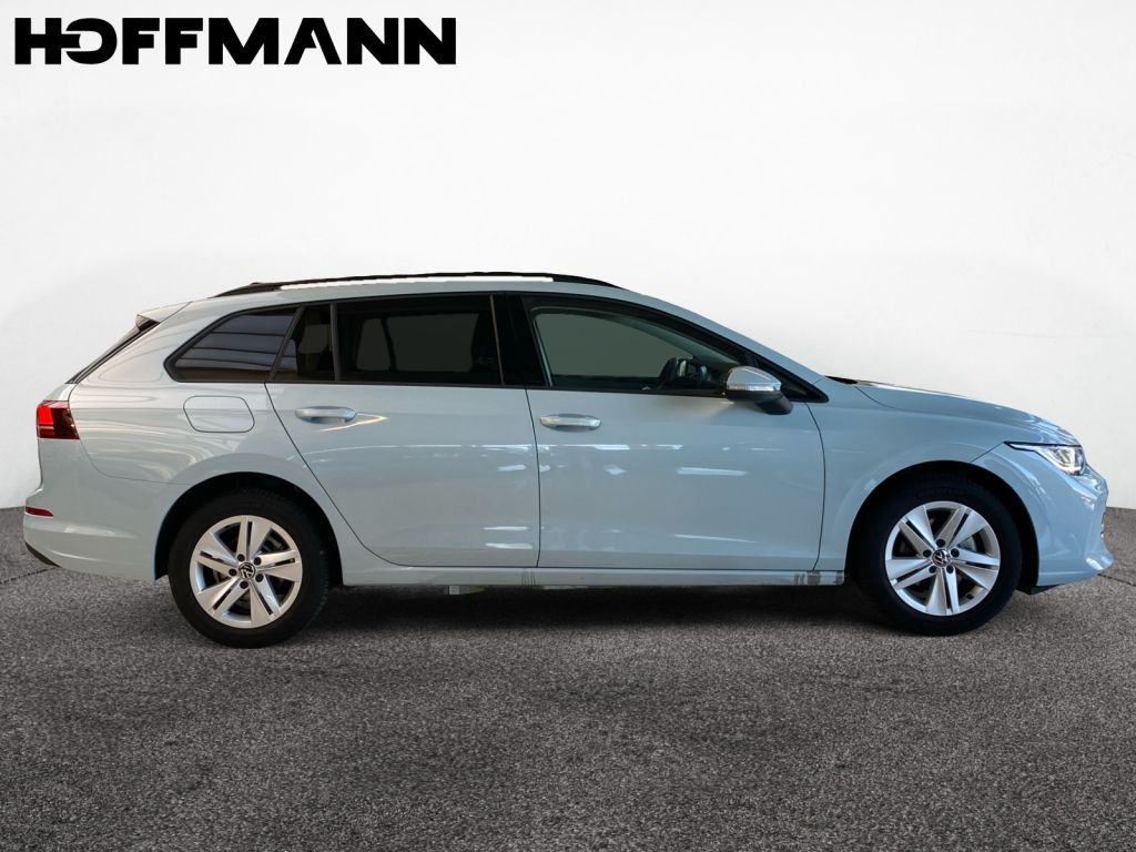 Fahrzeugabbildung Volkswagen Golf Variant 1.5TSI Life AHZV 5 Jahre NWGarantie