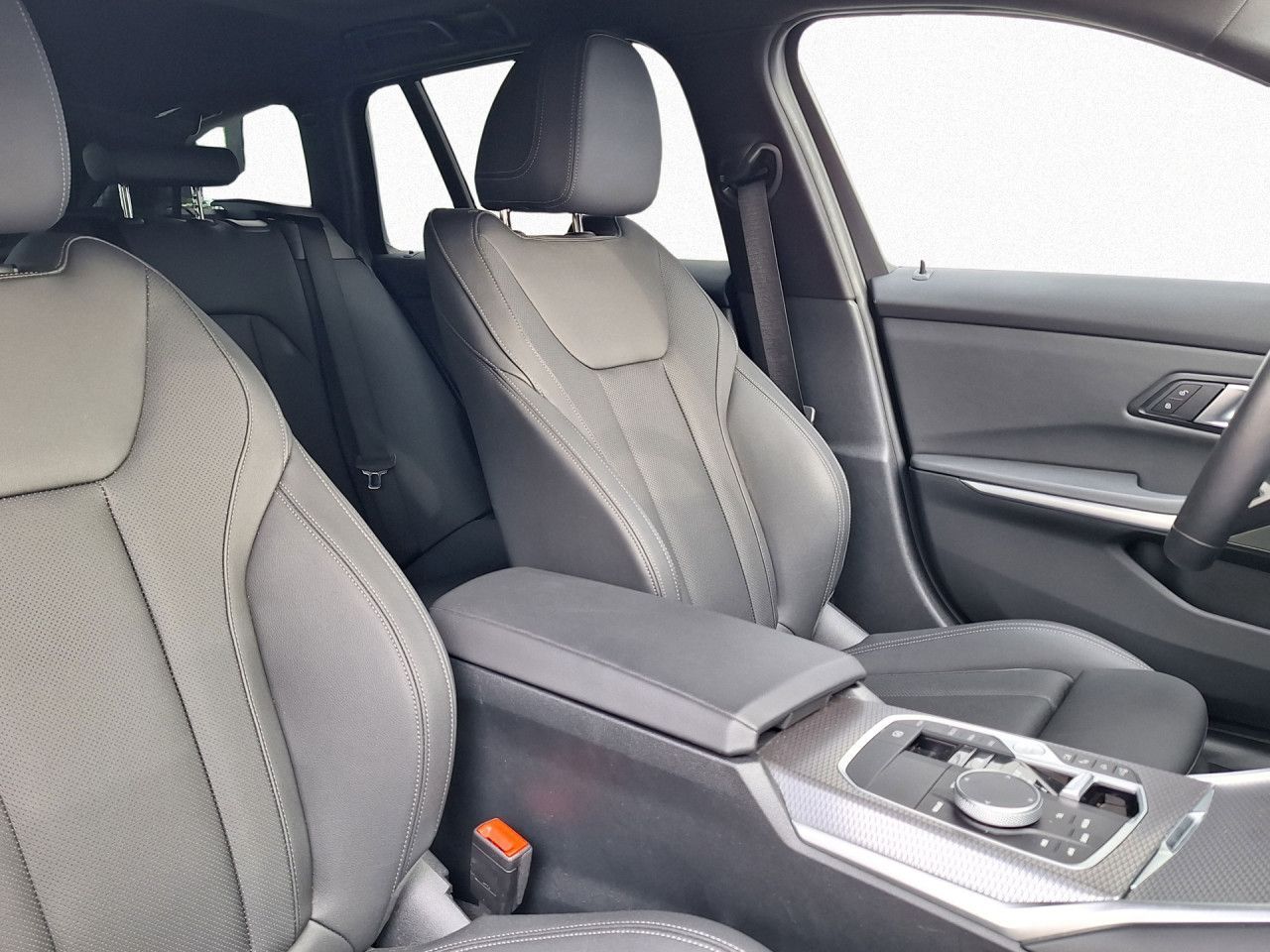 BMW 330 - Bild 10