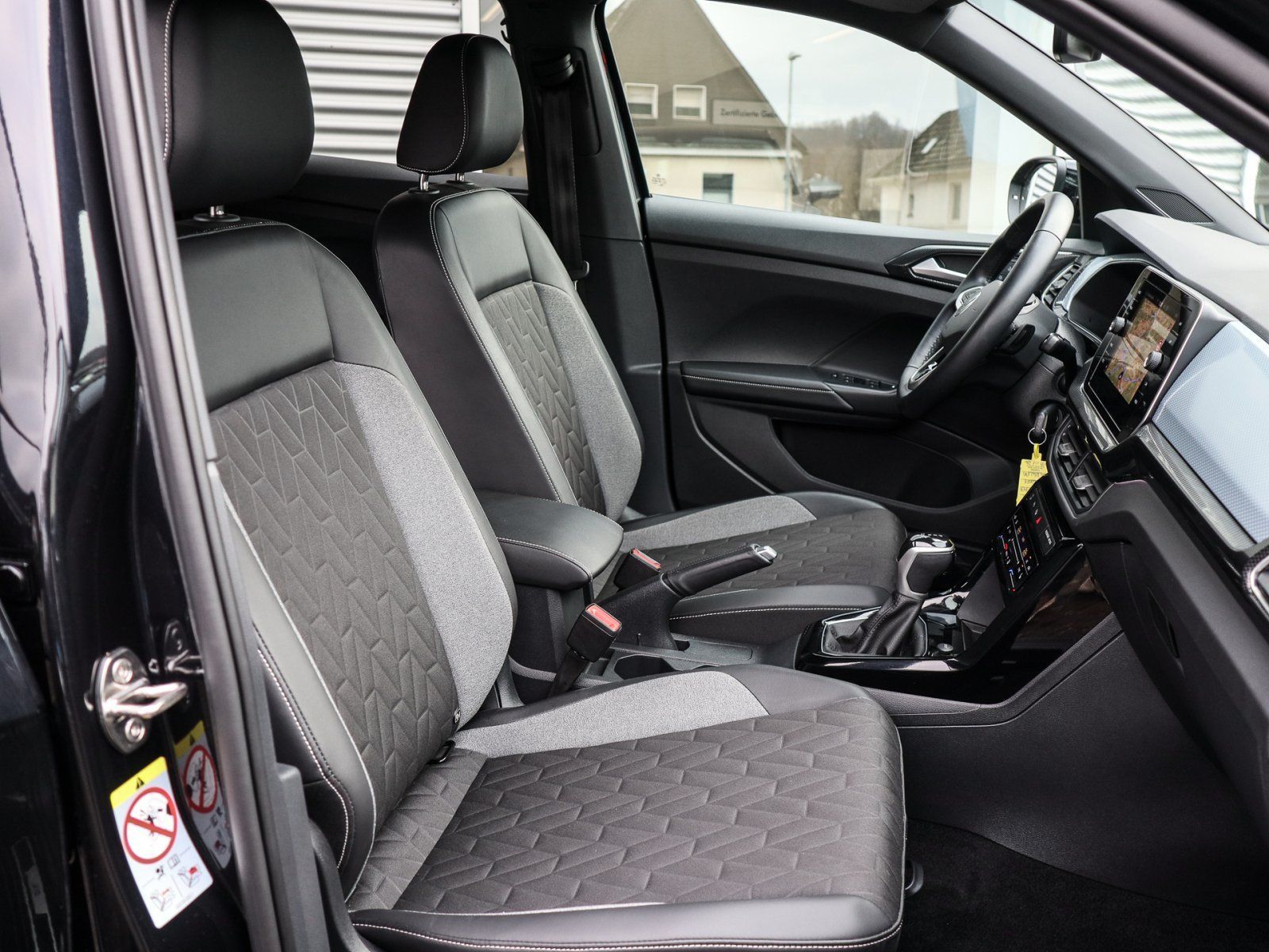 Volkswagen T-Cross - Bild 7