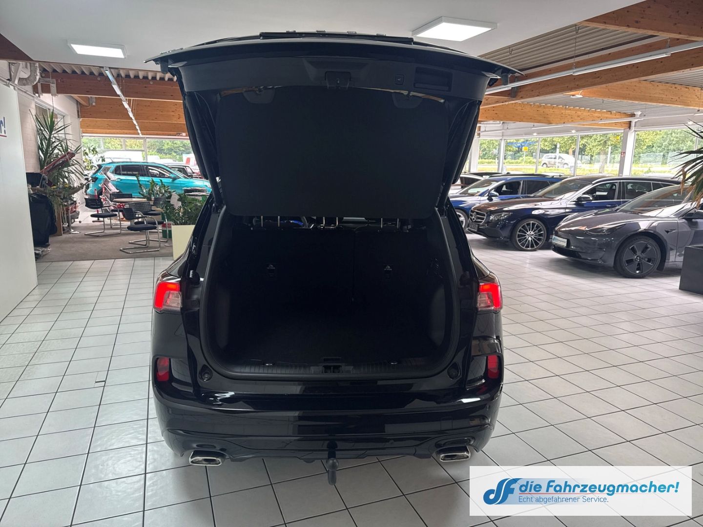 Fahrzeugabbildung Ford Kuga ST-Line 2.0 Navi Digitales Cockpit LED Blen