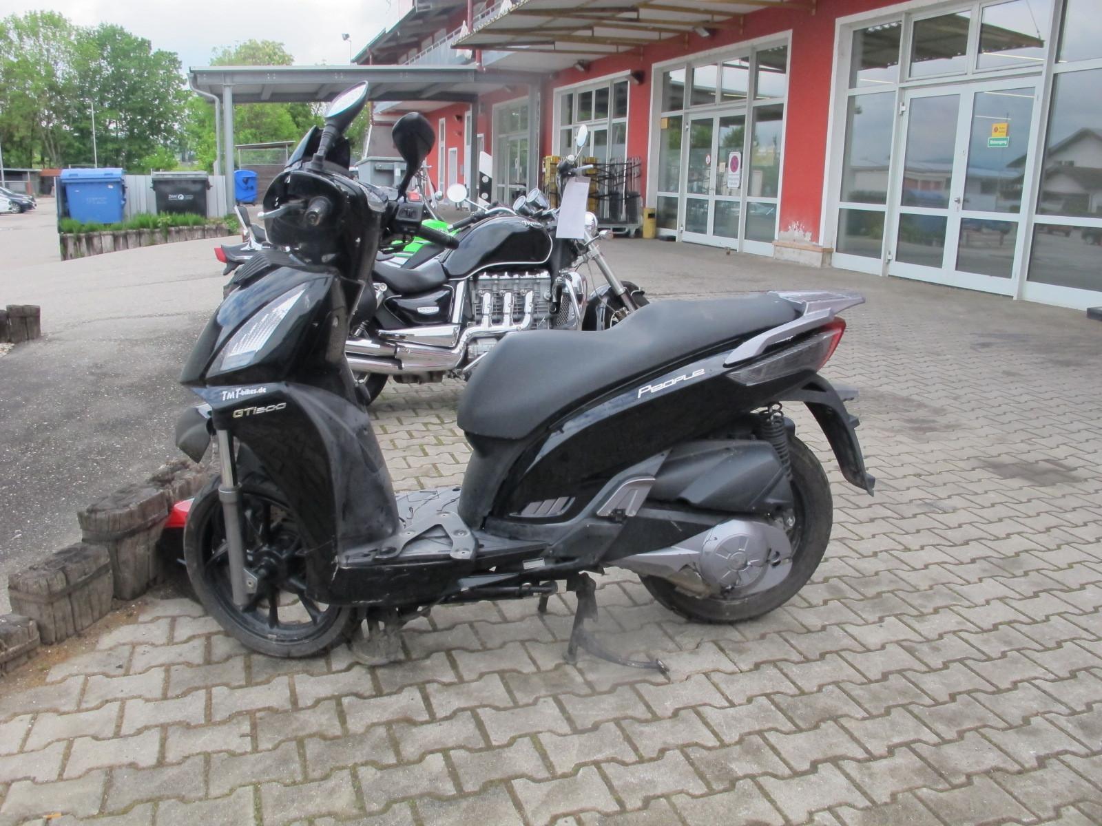 Kymco People GT 300