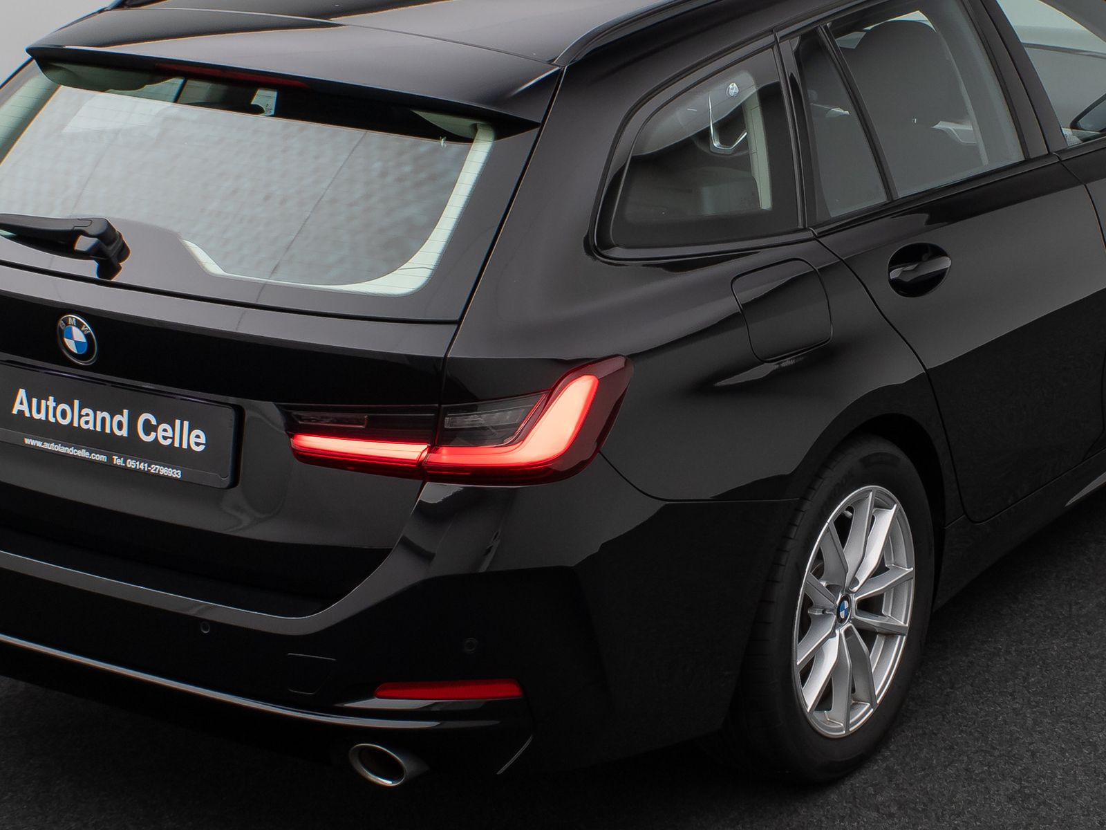 Fahrzeugabbildung BMW 318i DAB CockPit+PDC Sitzhzg Geschwindigkeitsreg