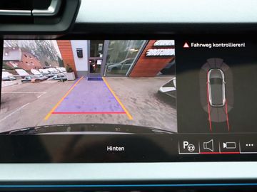 Fahrzeugverkauf 22 Audi A3 Sportback 35 TFSI S line Matrix Sonos Pano