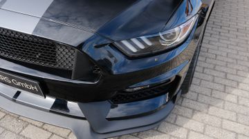 Ford Mustang - 3