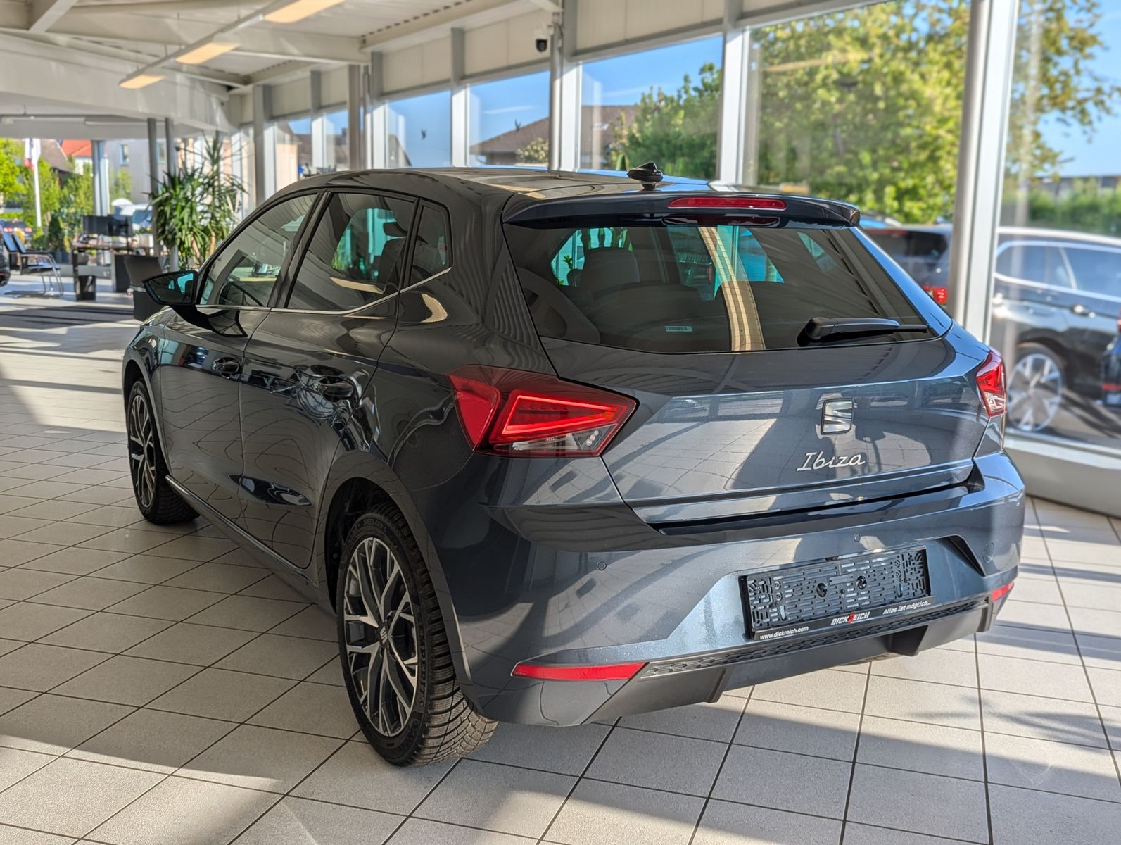 SEAT Ibiza 1.0 TSI Xcellence LED Cam Dinamica ACC - Image 5