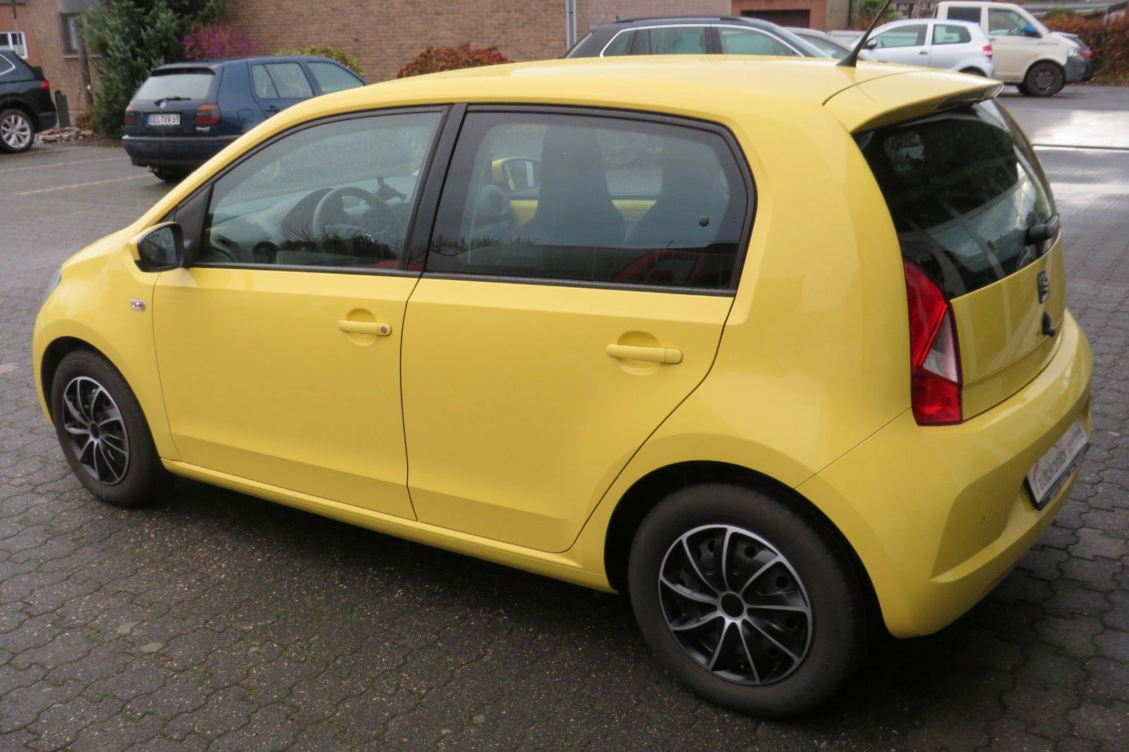 Fahrzeugabbildung SEAT Mii Style KLIMA SITZH. MAPS&MORE ASSISTENT-PA.