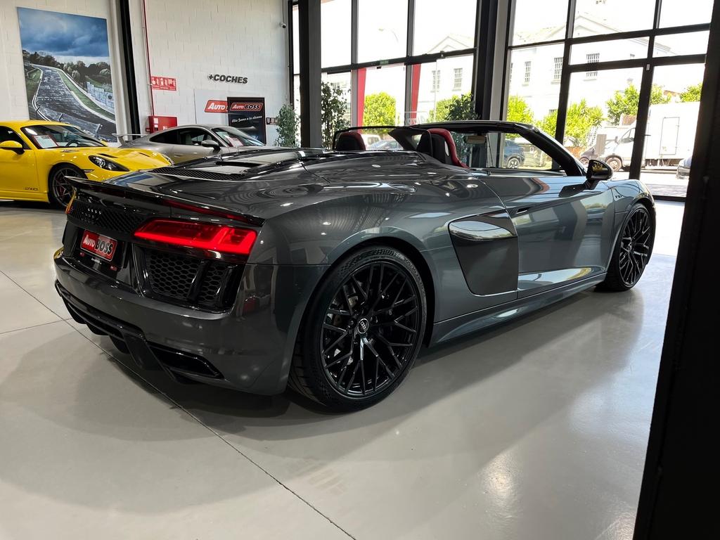 Audi R8