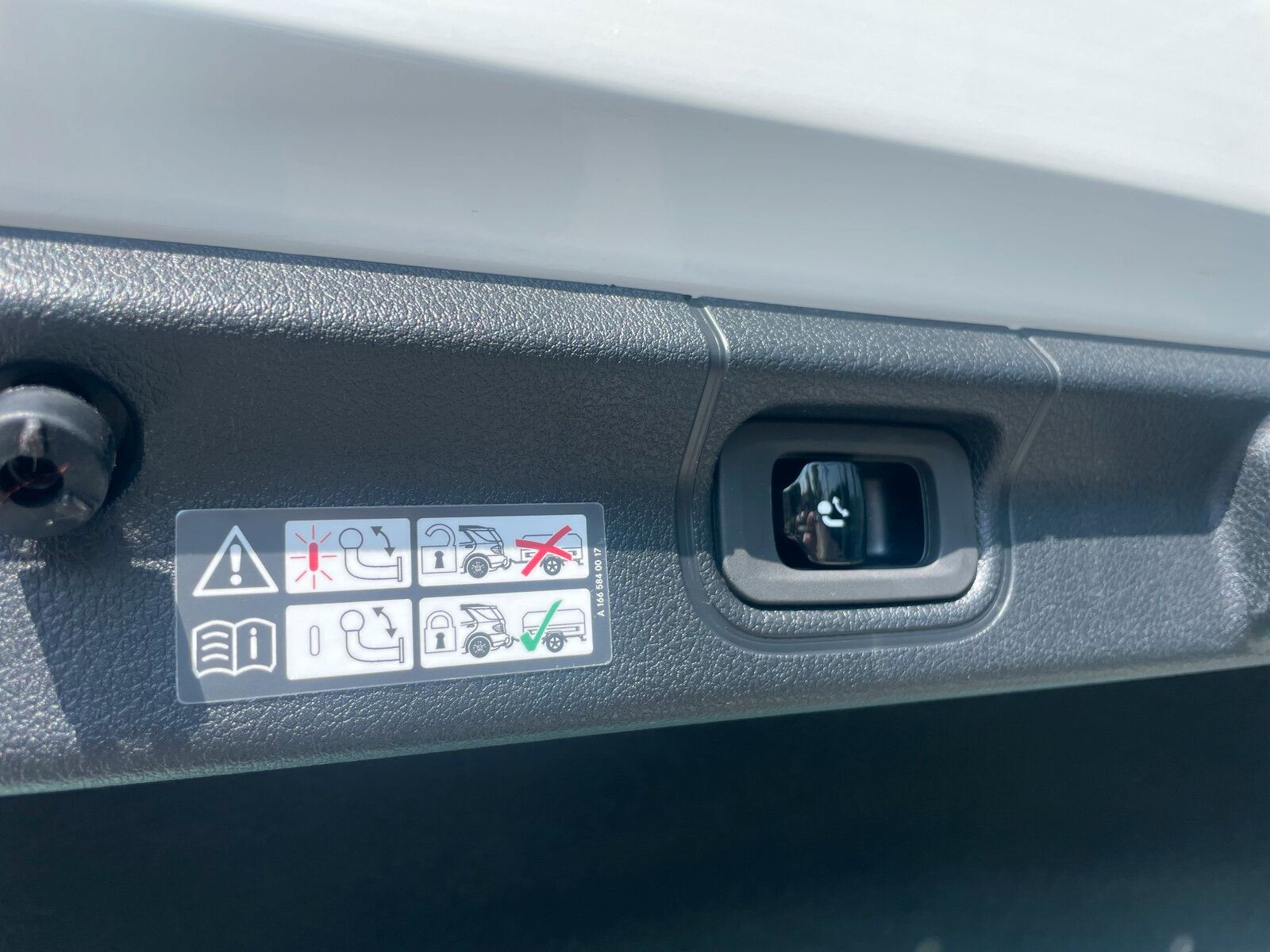 Mercedes-Benz EQE 300 ADVANCED BEIGE AHK DISTRO KEYLESS MEMOR foto 9