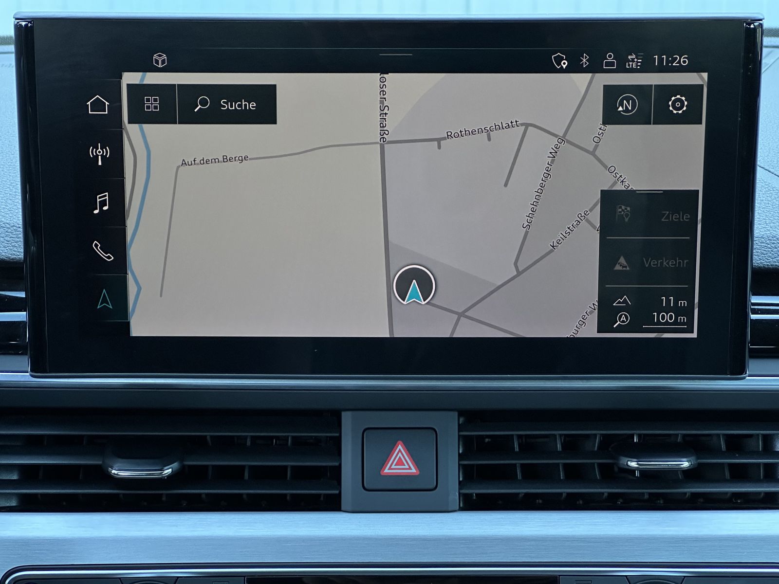 Fahrzeugabbildung Audi A4 Avant 35 TDI S-Line Black NAV+LED+KAM+VC+18ZO