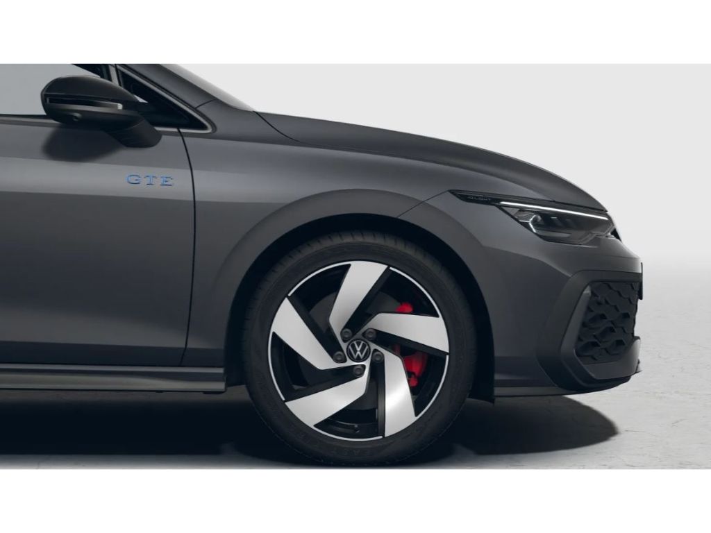 Golf GTE 1.5l eHybrid DSG AhK Panodach Navi Lede