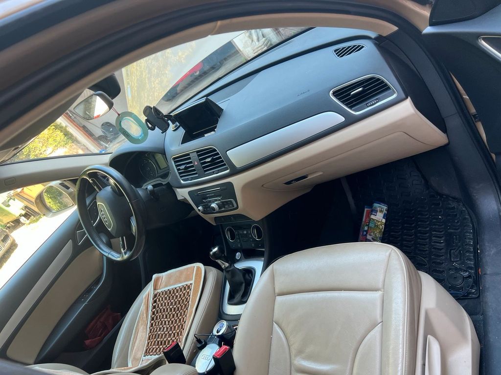 Image of Audi Q3