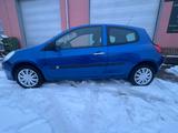 Renault Clio III Extreme - Renault Clio Extreme mit Benzin-Antrieb