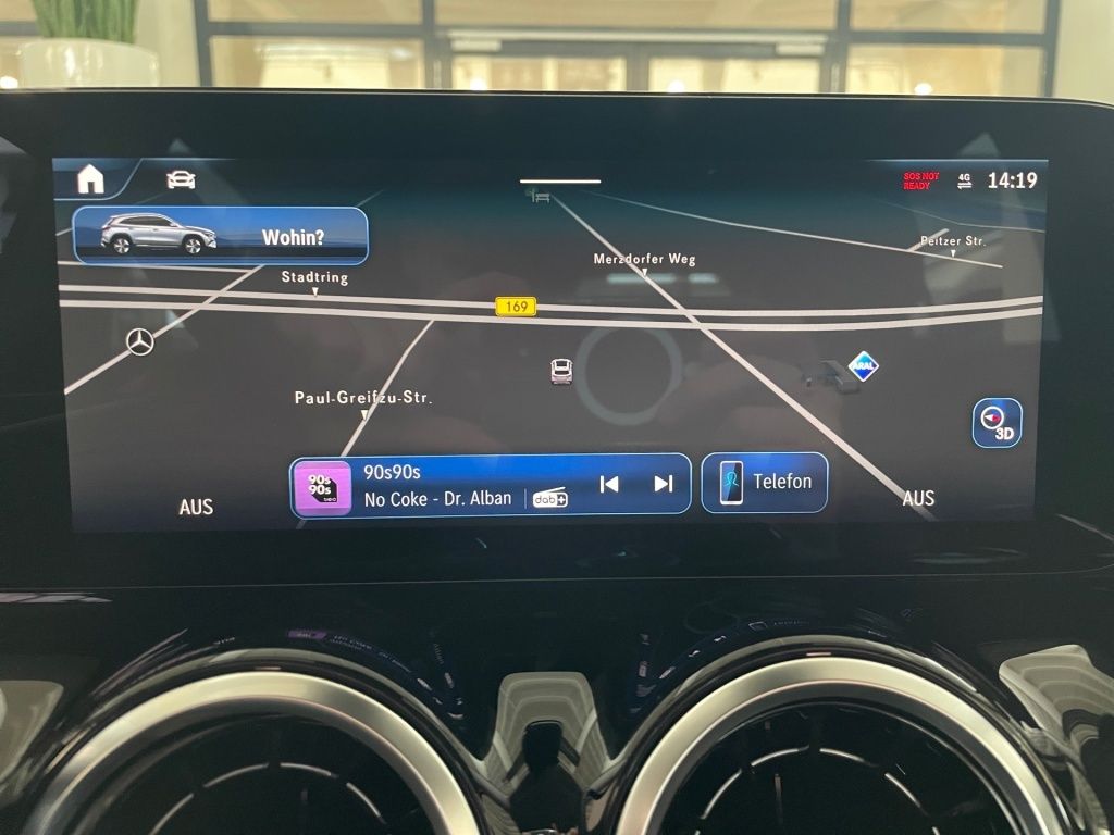 Fahrzeugabbildung Mercedes-Benz GLA 180 Progressive AHK Totwi. Navi LED SHZ KAM