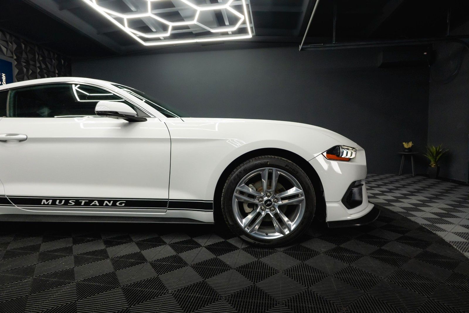 Fahrzeugabbildung Ford Mustang Shelby GT 500 Coupe Performance PREMIUM
