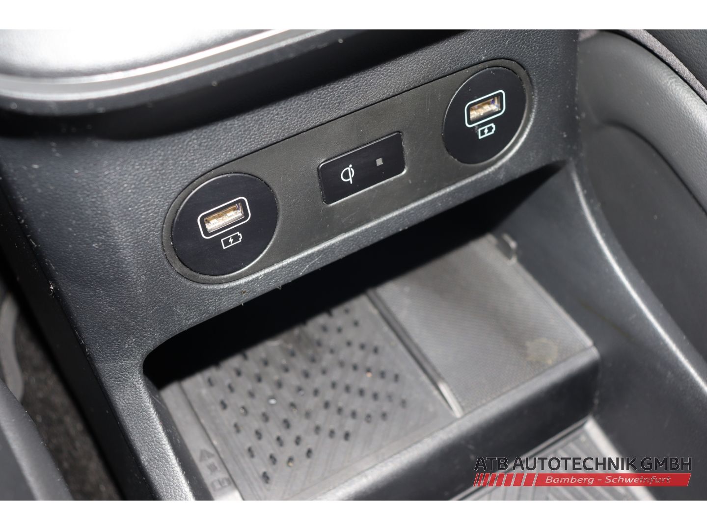 Fahrzeugabbildung Hyundai IONIQ 5 UNIQ 72,6 kWh 98,5% SOH Soundsystem PDCv