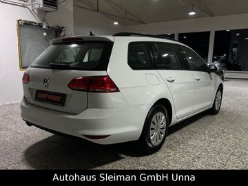 Volkswagen Golf - 5