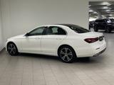 Mercedes-Benz E 400 d 4M AVANTGARDE+DISTR+PANO+AHK+360°+LED - Mercedes-Benz E 400 mit Diesel-Antrieb: Automatik