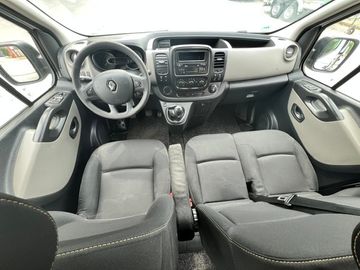 Renault Trafic - 2