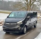 Opel Vivaro 9 Sitze, Serviceheft, Navi, AHK. - Opel Vivaro aus 2016 mit Diesel-Antrieb: Kleinbus
