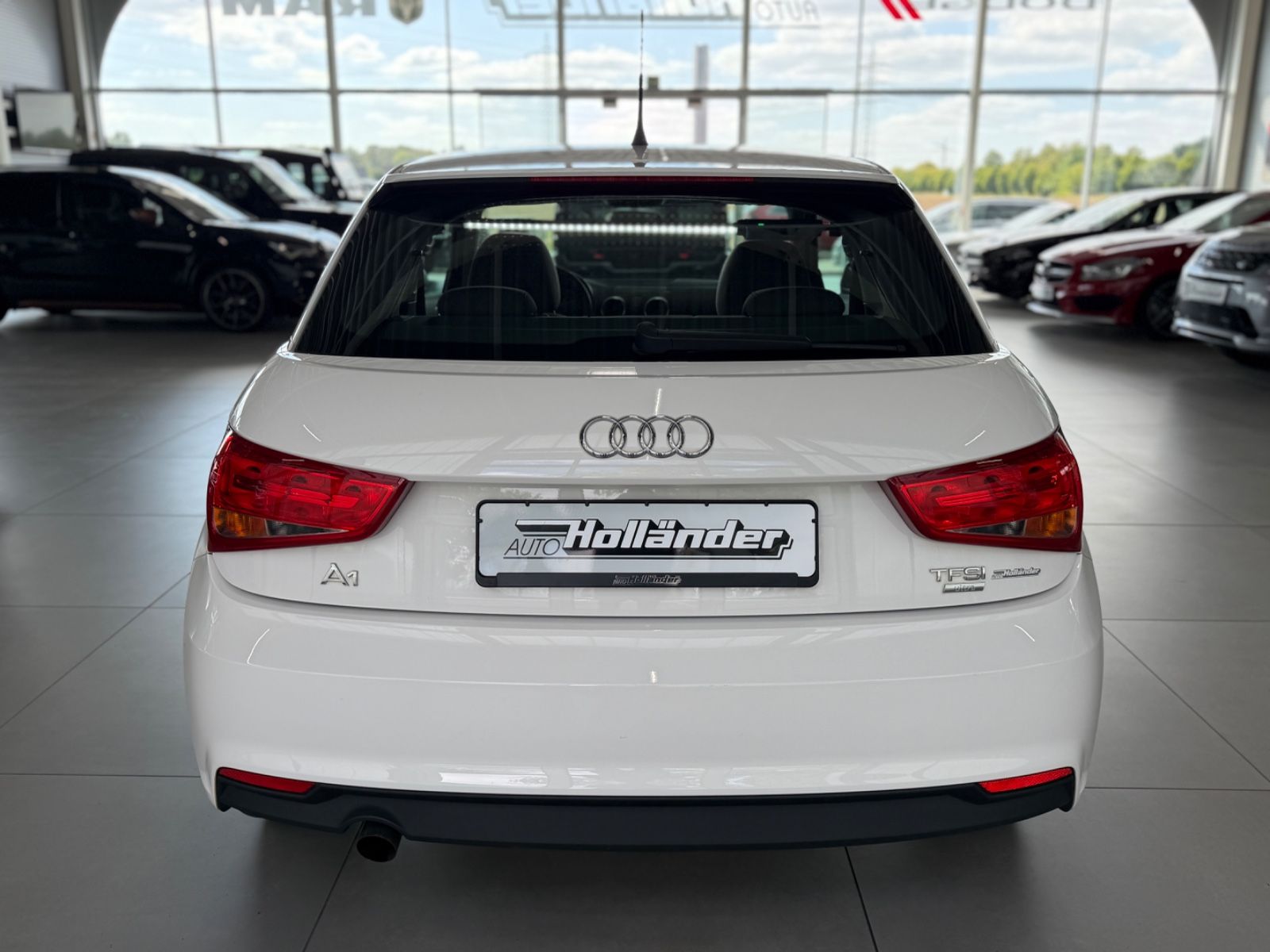 Fahrzeugabbildung Audi A1 1.0 TFSI 1.Hand Klima Tempomat Komfort Paket