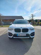 BMW X3 xDrive20i  - AHK, Pano, Park-ASS. Navi, Xenon - BMW X3 von privat