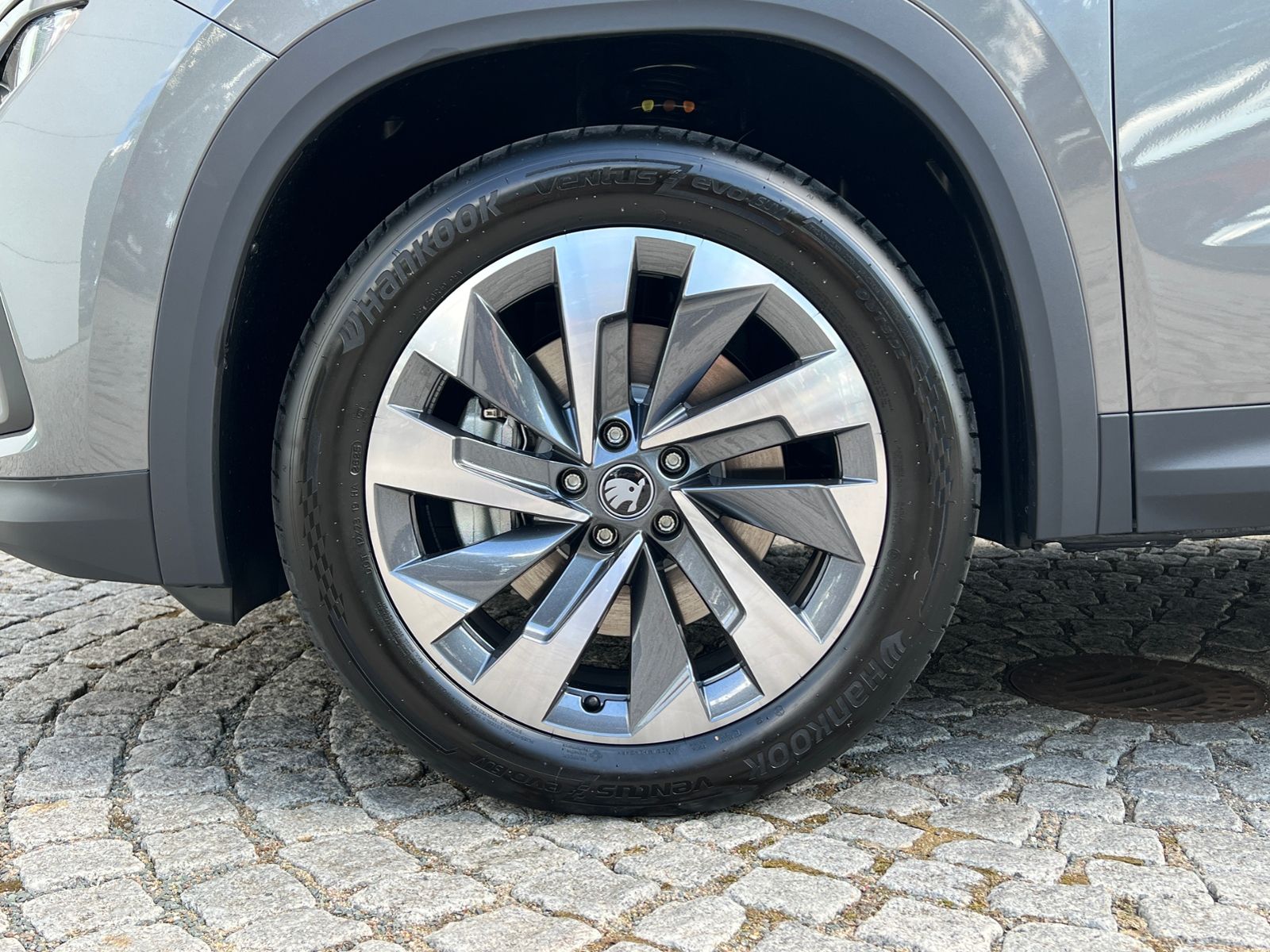 Fahrzeugabbildung SKODA Kodiaq Selection 2.0 TDI DSG *AHK, LED, ACC, Nav