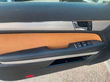 Mercedes E 250 - 12