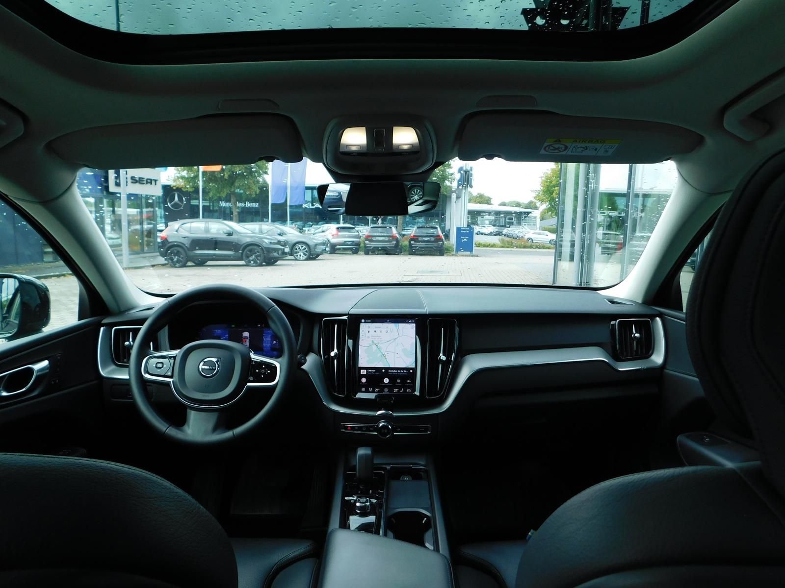 Fahrzeugabbildung Volvo XC60 B4 D Plus Dark