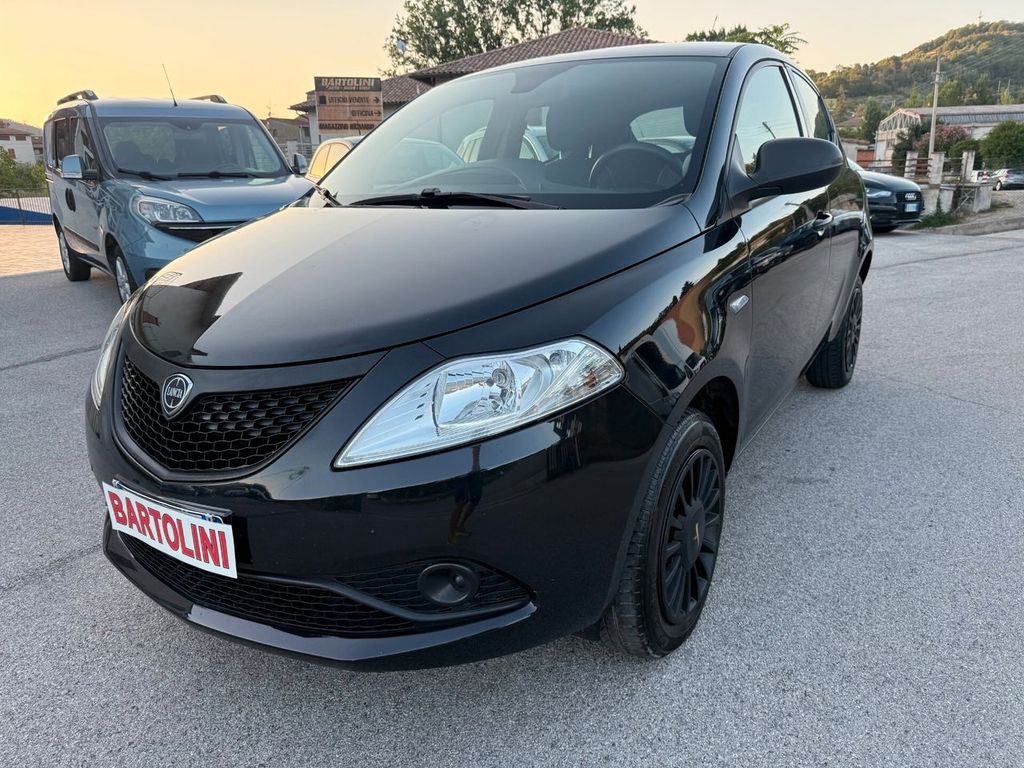 Image of Lancia Ypsilon