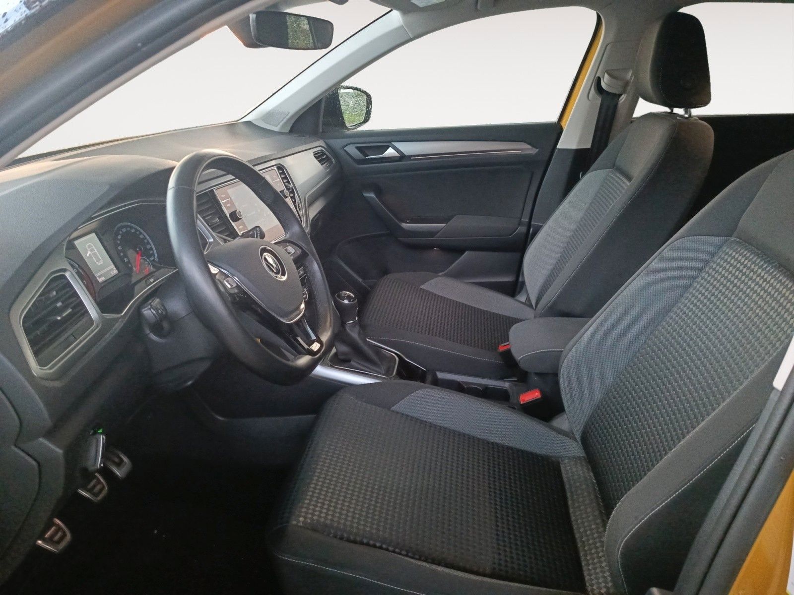 Fahrzeugabbildung Volkswagen T-Roc Active *AHZV*Navi*Sitzheizung