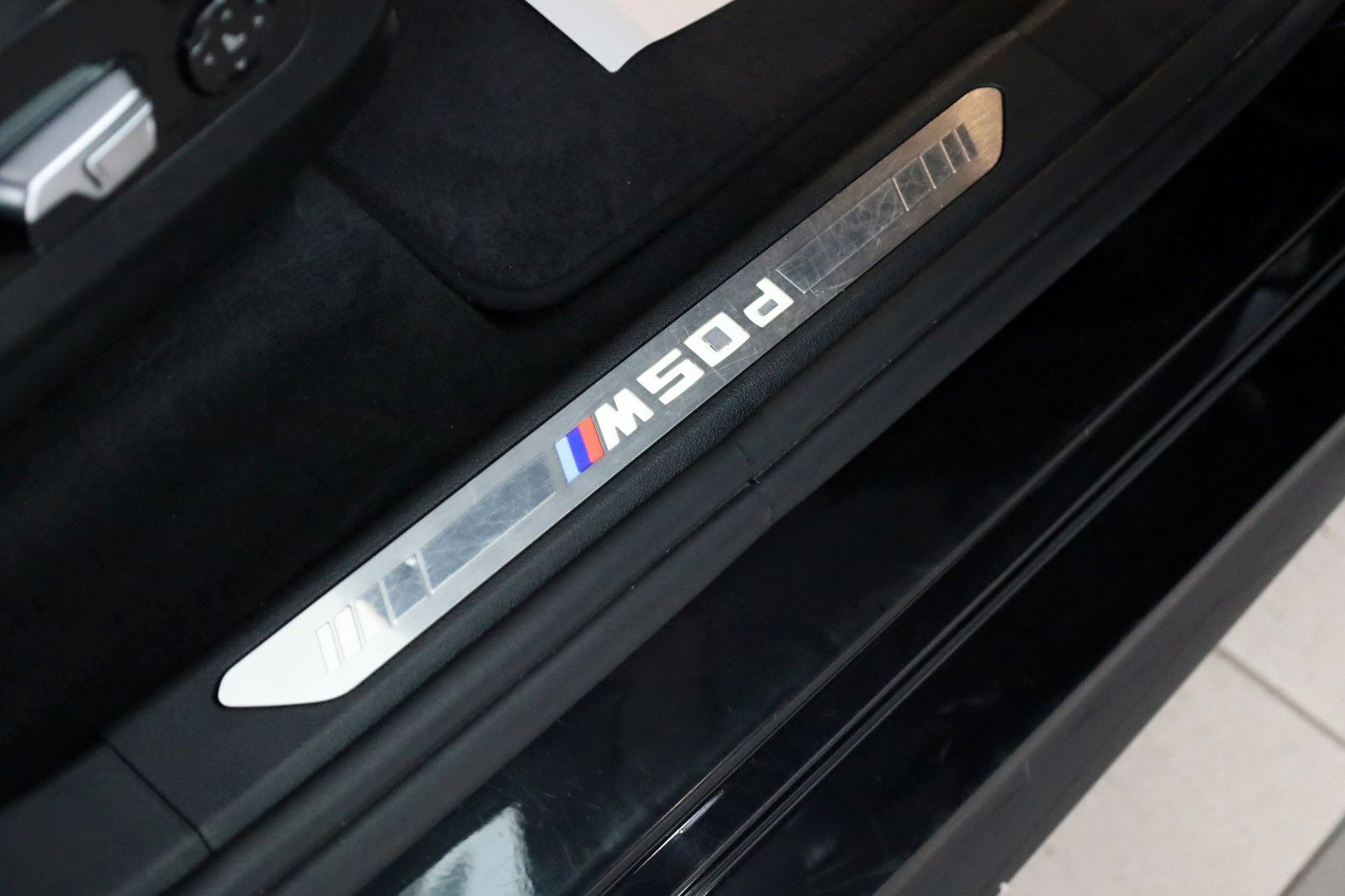 Fahrzeugabbildung BMW X5 M50 d,Panorama,Laser,Soft-Close,HUD, Air-Pak.
