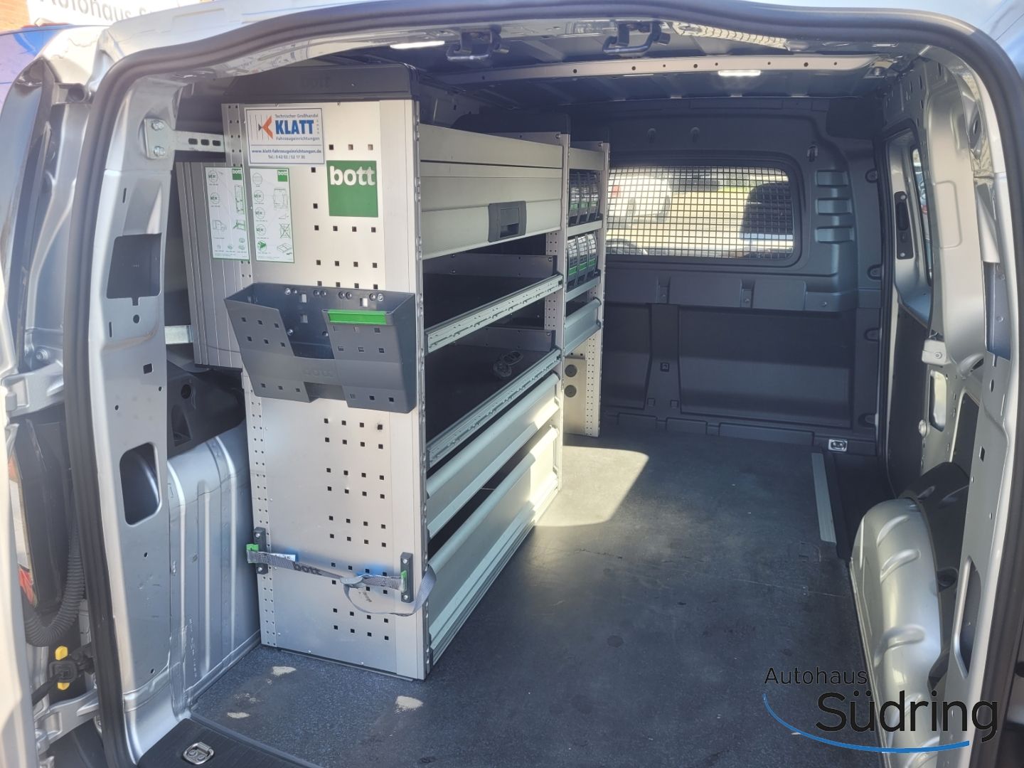 Caddy Maxi Cargo 2.0 TDI BOTT-WERKSTATTAUSRÜSTUN