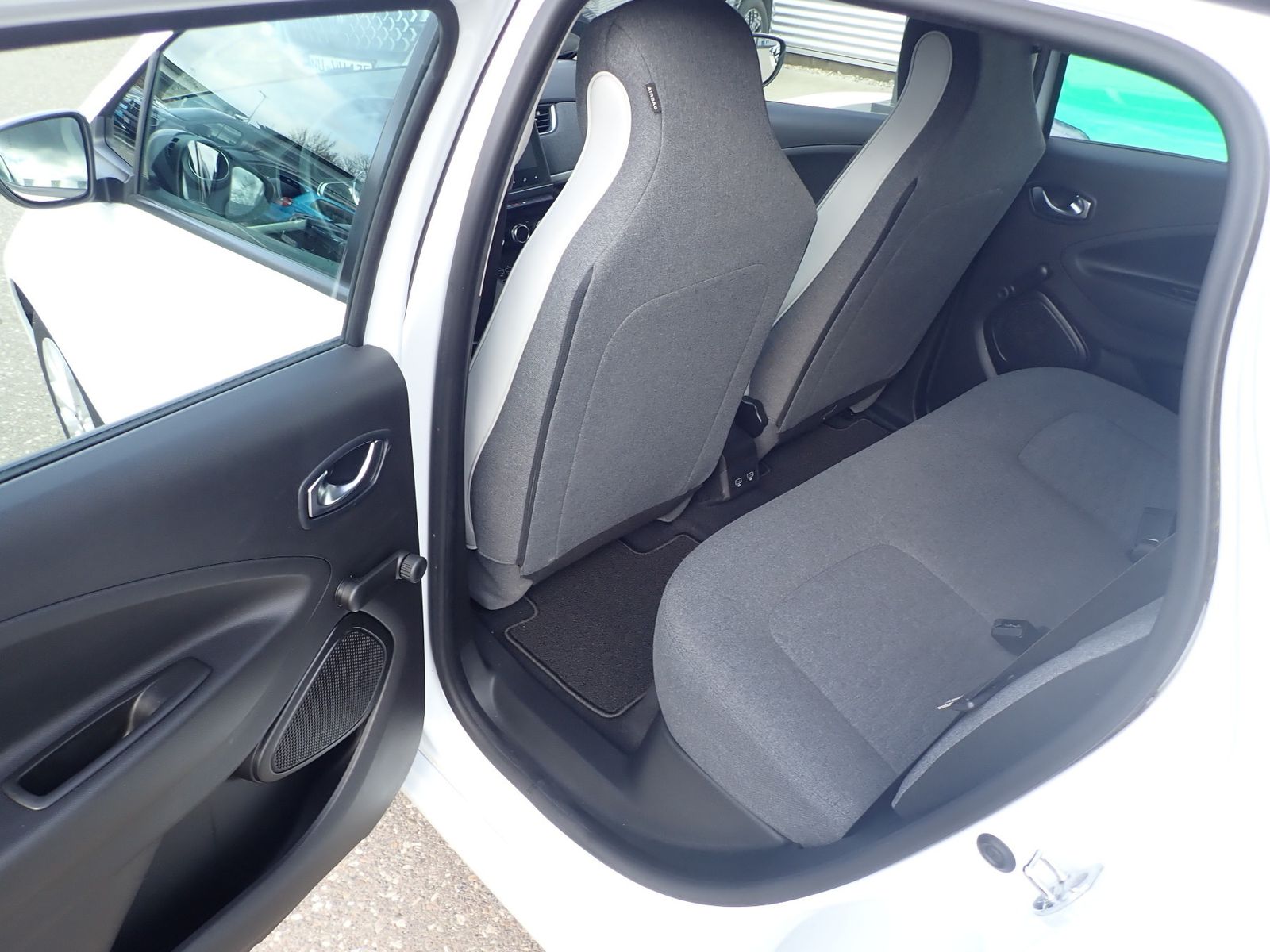 Fahrzeugabbildung Renault ZOE Evolution EV50 110PS