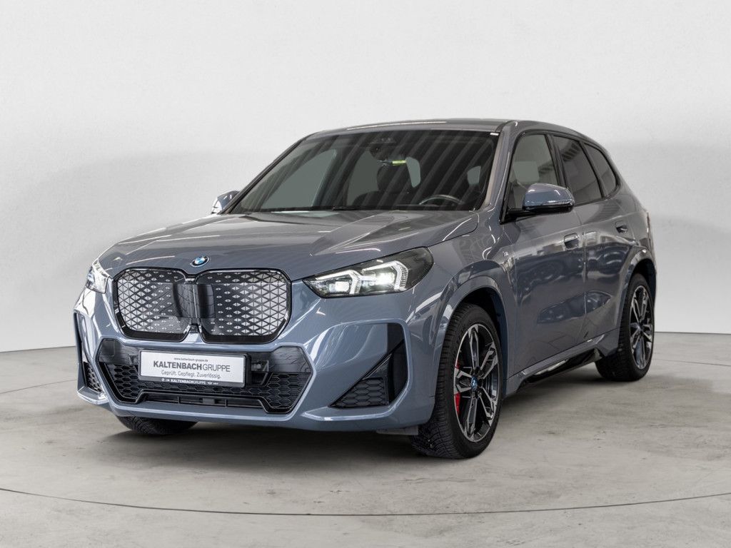 BMW iX1 eDrive20 HUD 360° LED ACC NAVI H K KAMERA foto 2