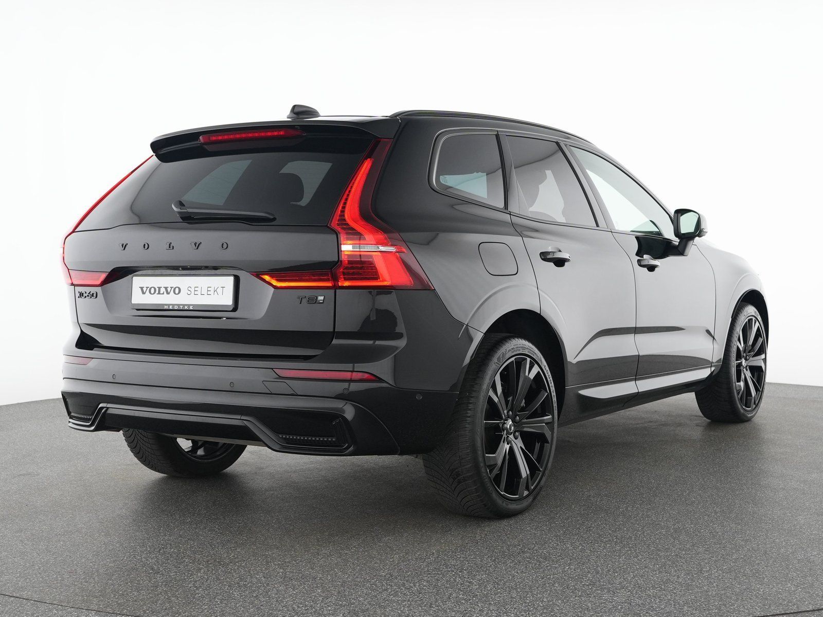 Volvo XC60 T8 Recharge AWD Ultra Black Edition B&W*21" imagem 2
