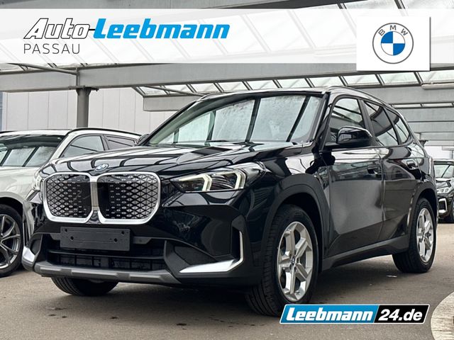 BMW iX1 eDrive20 AHK/ACC/AktivSitz/LKH/PremiumPaket