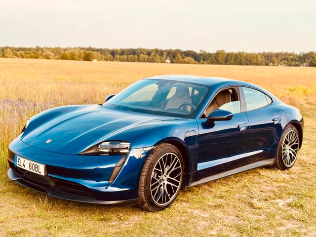 PORSCHE Taycan CR