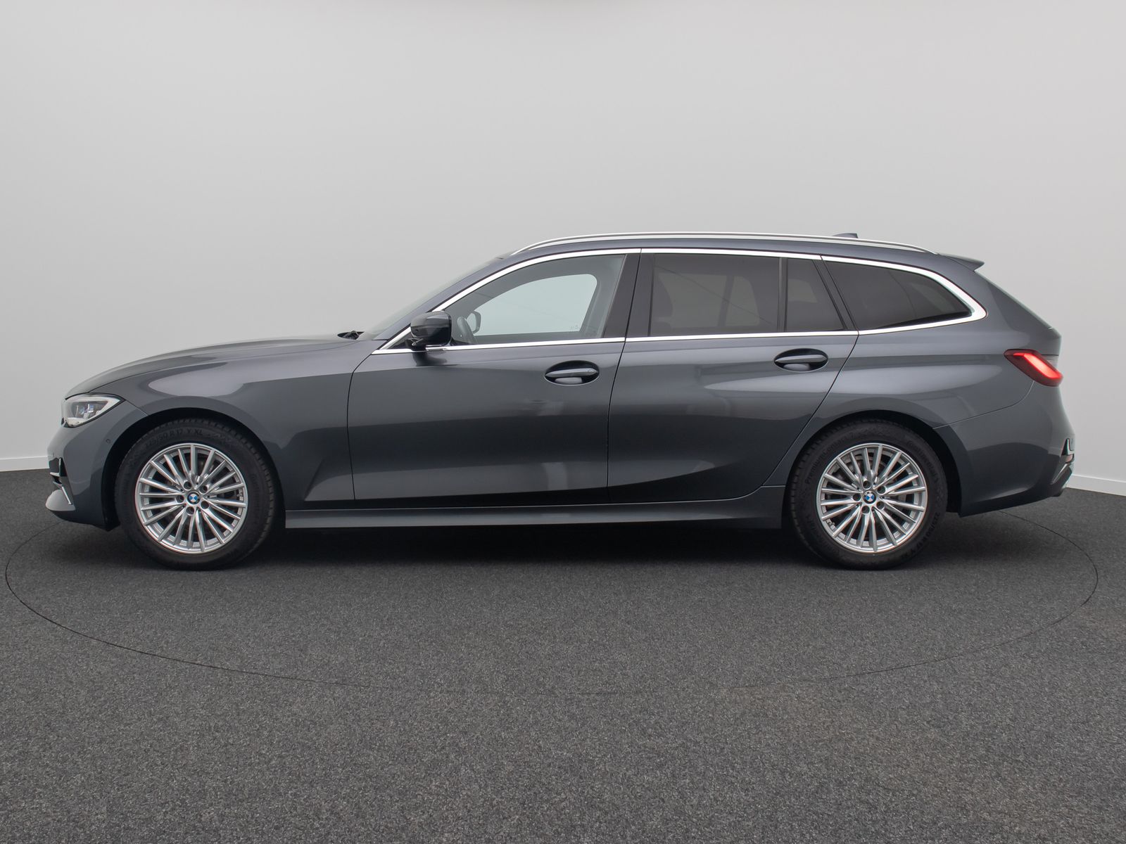 Fahrzeugabbildung BMW 320d xD Luxury Line Panorama Laser HUD DAB H/K