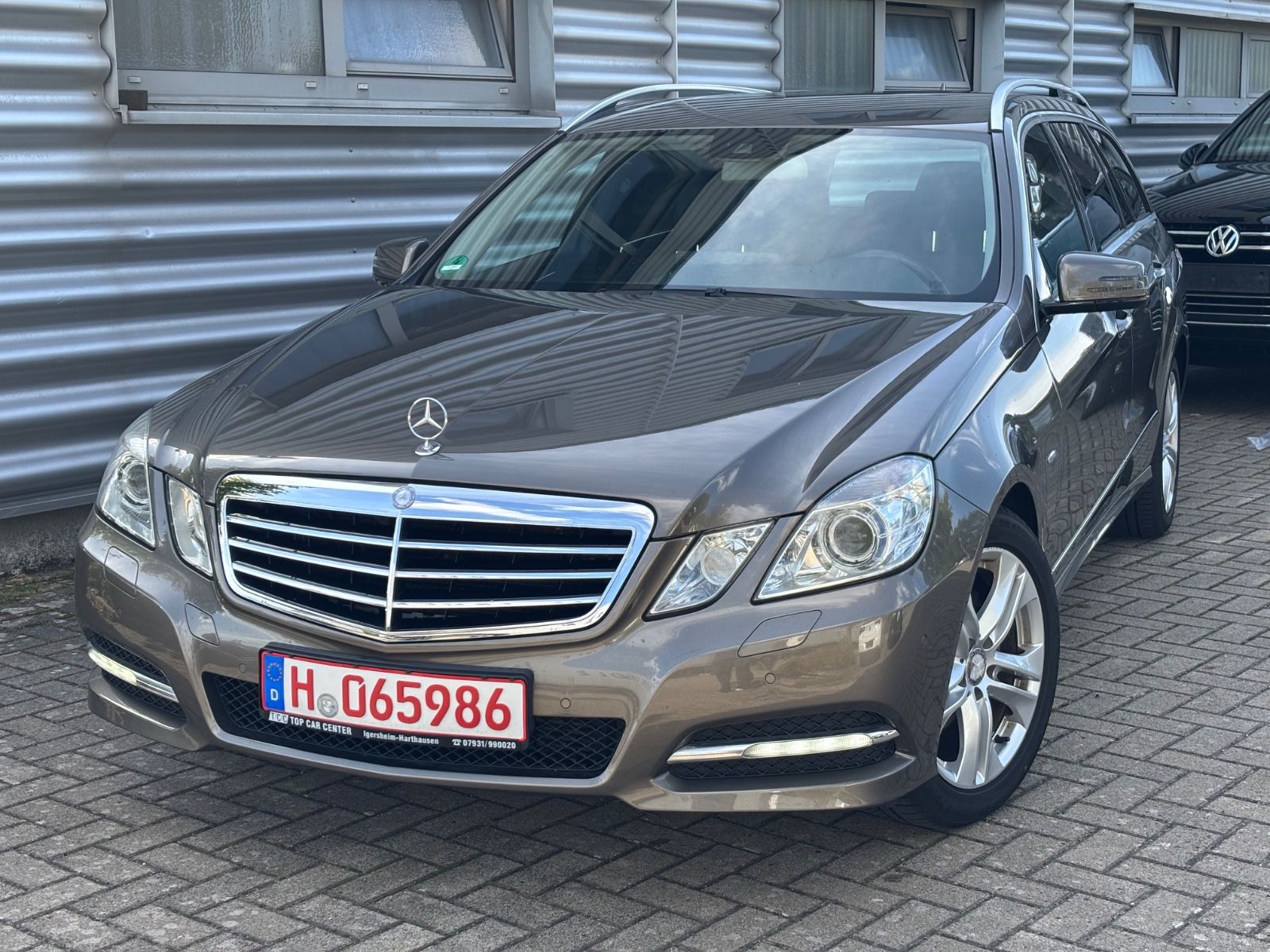 Mercedes E 200 - 1