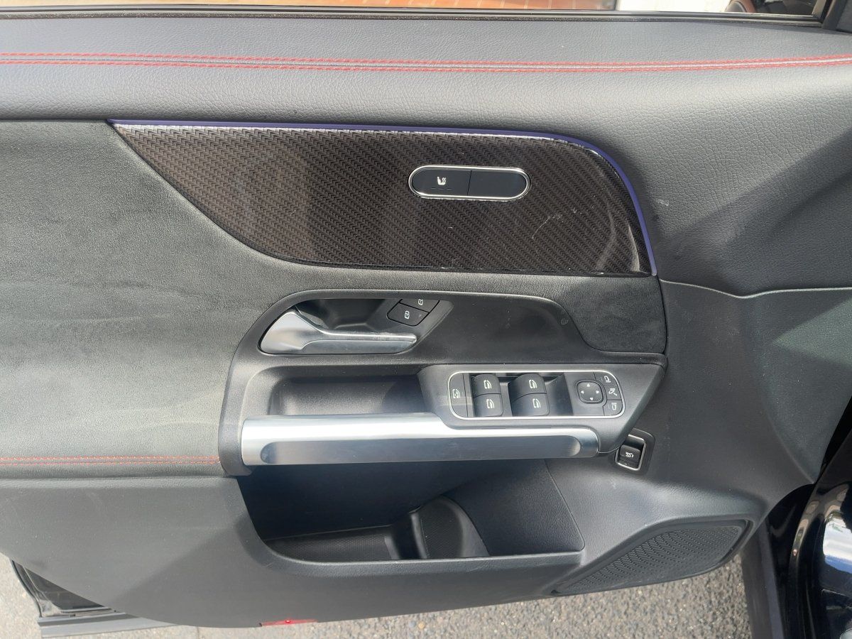 Fahrzeugabbildung Mercedes-Benz GLB 220 d 4M AMG/Night/Kamera/AHK