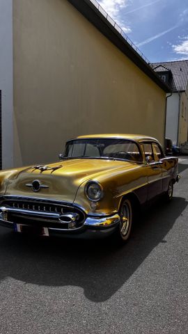 Oldsmobile Super 88 Holiday Hardtop Coupe+Rocketm. 5,3 l V8