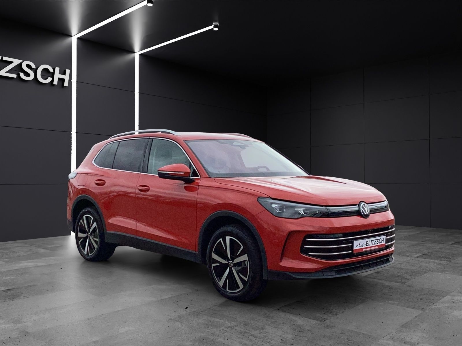 Fahrzeugabbildung Volkswagen Tiguan Elegance TDI DSG 4M IQ.Light ACC STHZ SHZ