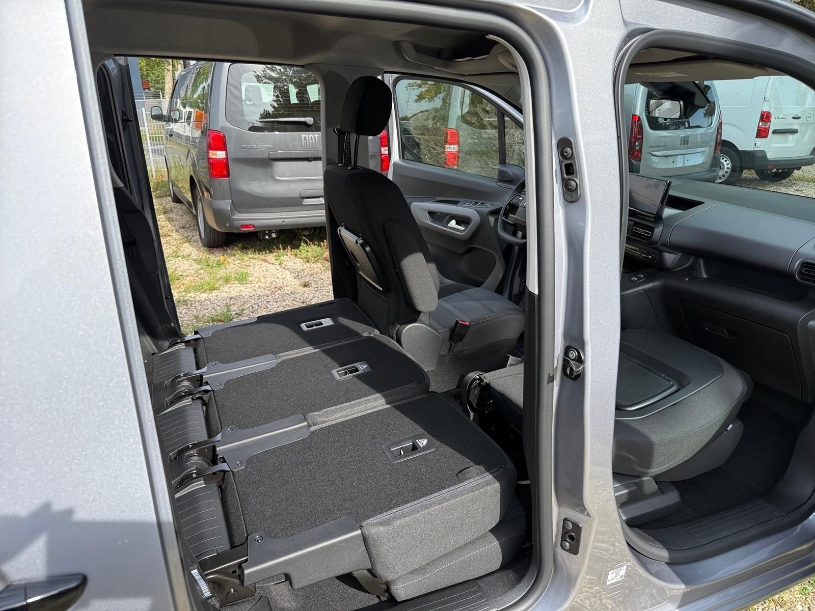 Fahrzeugabbildung Fiat Doblo XL Kombi 130 AT8